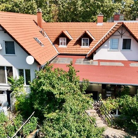 Goldschmiedt Vendeghaz Hotel Palkove Luaran gambar